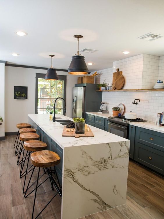 Fixer Upper: Old-World Charm for Newlyweds | HGTV's Fixer Upper With Chip and Joanna Gaines | HGTV